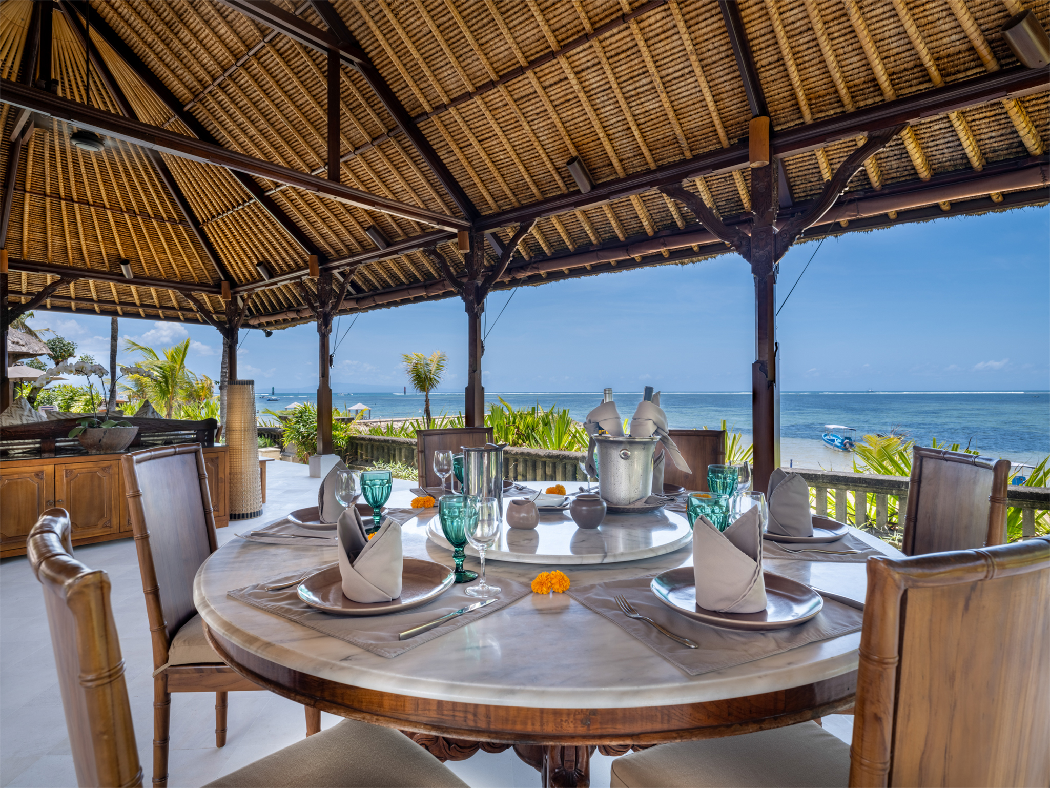 Villa Cemara - Outdoor dining and sea view - Villa Cemara, Sanur, Bali